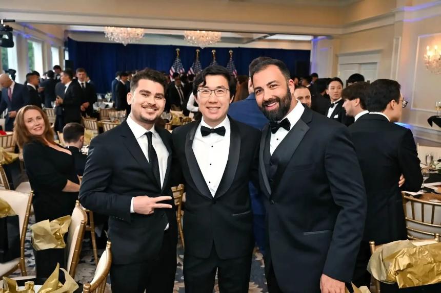 特朗普的加密帝国里,有哪些「山头」?